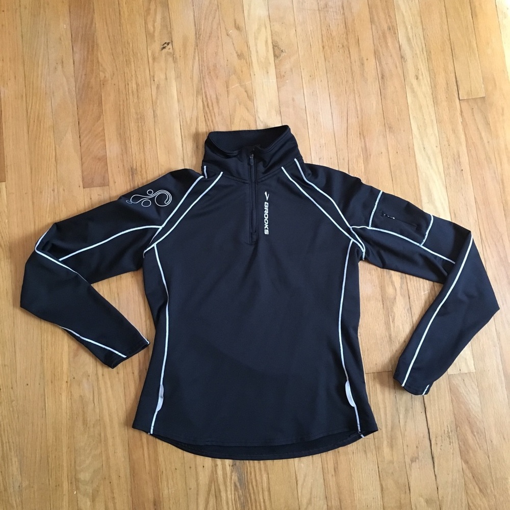 Women’s Brooks running zip top